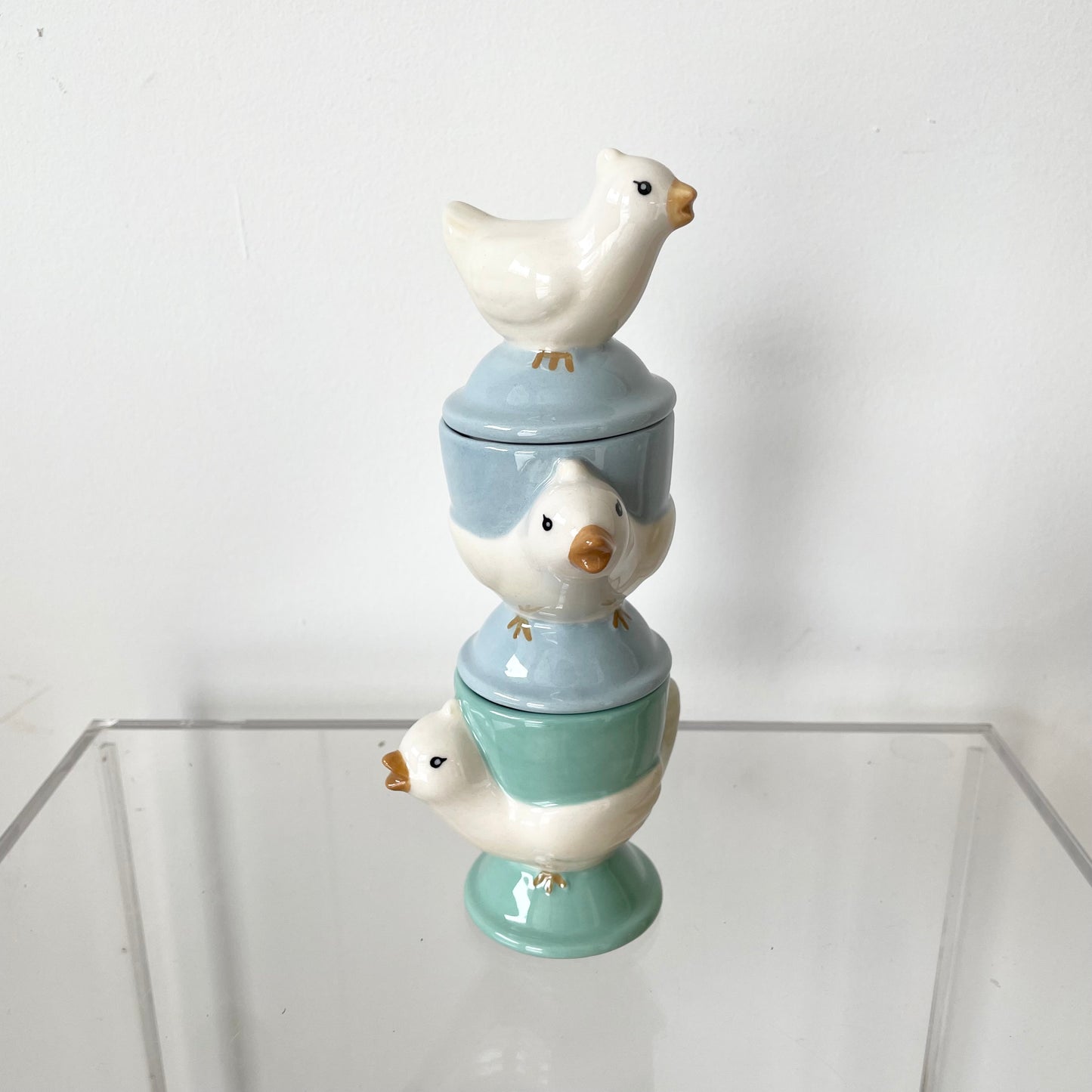 Three chicks egg holder