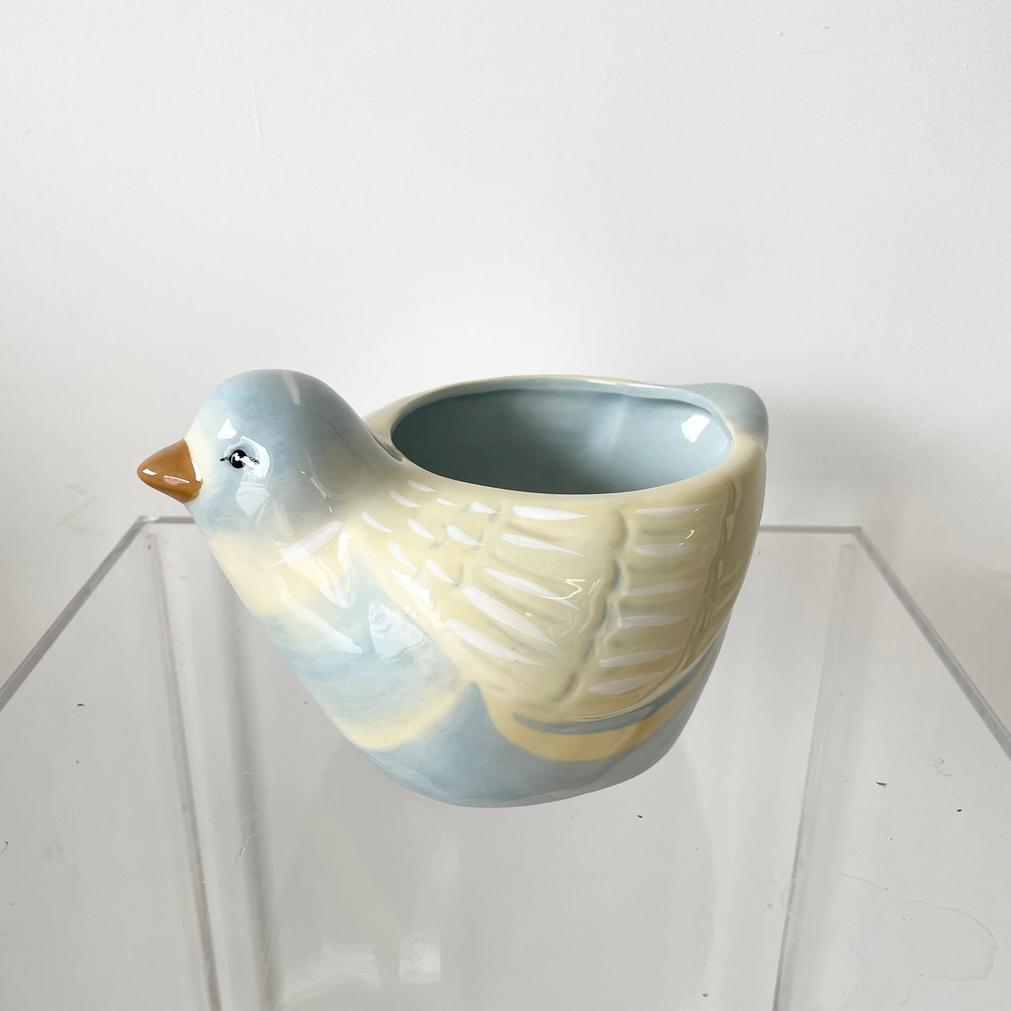 Blue bird pot