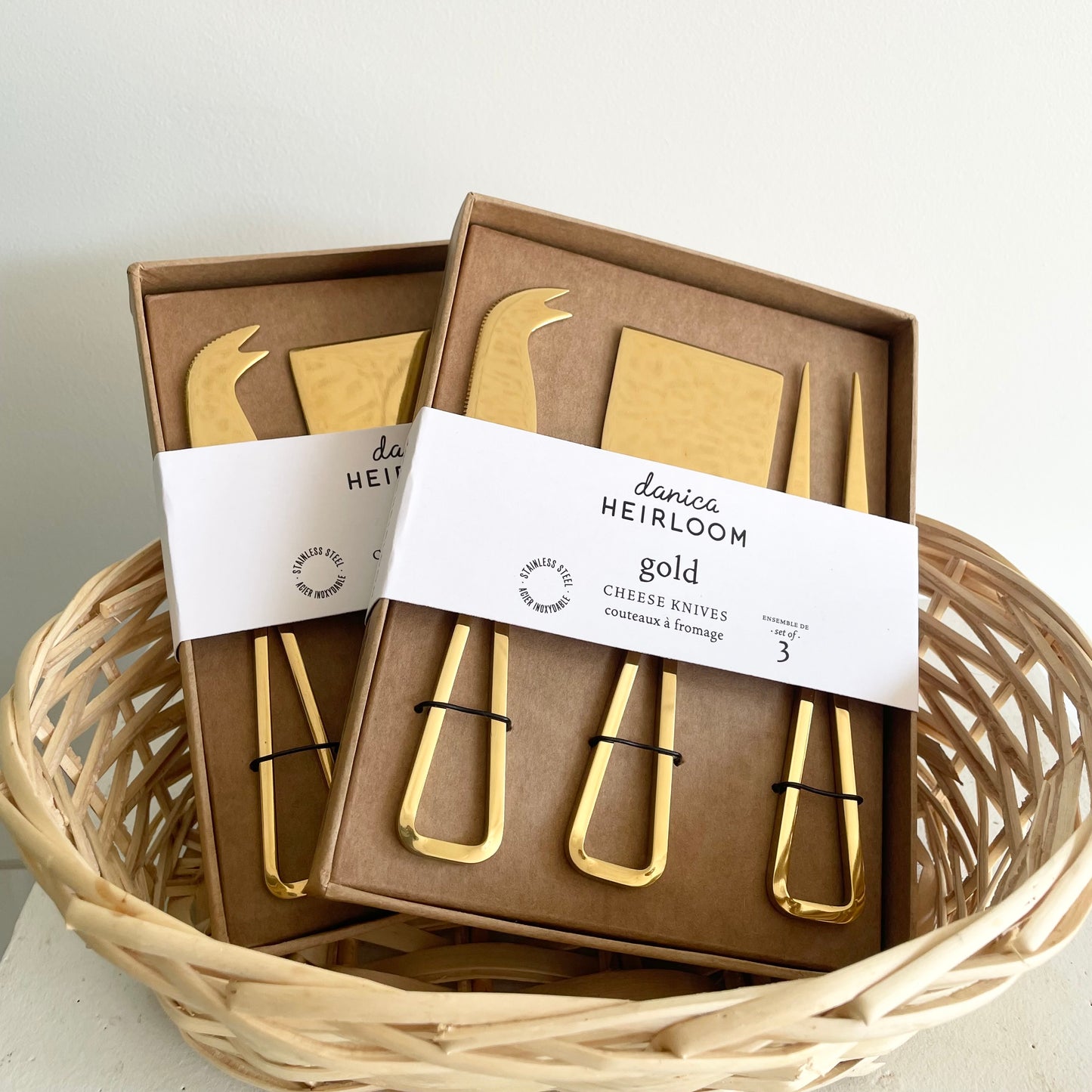Cheese knives